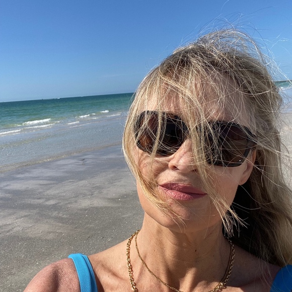 Meet your Posher, Meghan - Picture 1 of 1